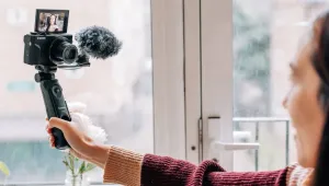 Aparat foto compact Canon Powershot G7X III - Ideal pentru vloggeri